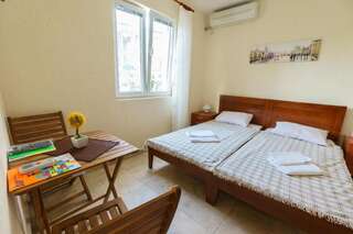 Апартаменты Apartments Lora Бар Номер-студио с видом на сад-23