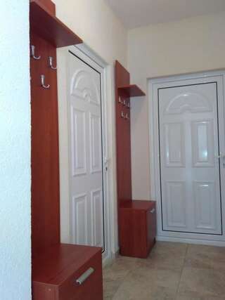 Апартаменты Apartments Lora Бар Номер-студио с видом на сад-27