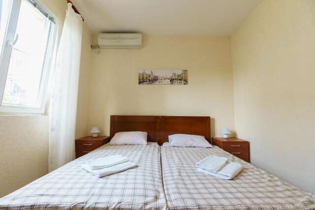 Апартаменты Apartments Lora Бар-65